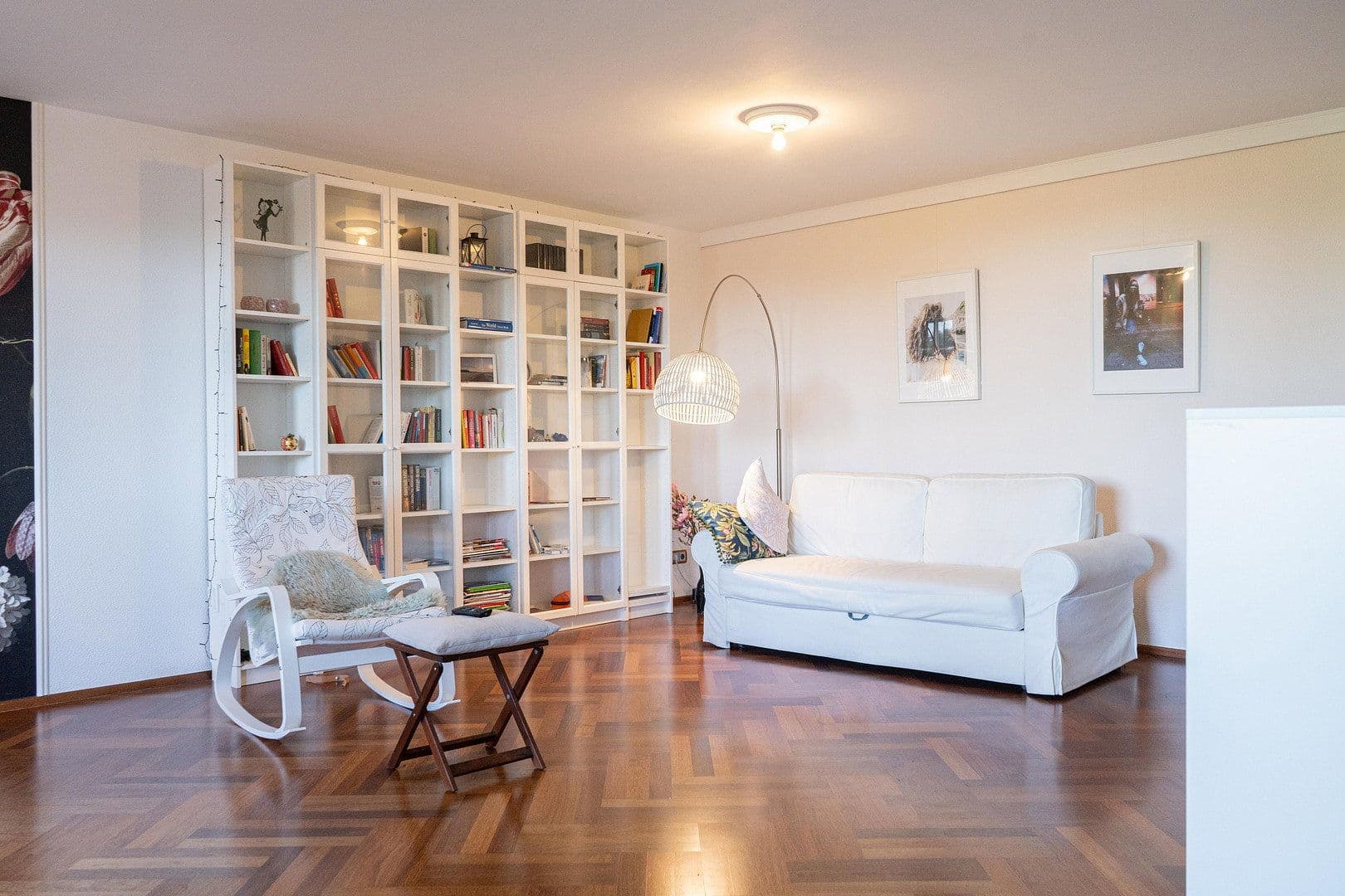 Prodej bytu 4+kk 127 m², Düsseldorf, Severní Porýní-Vestfálsko Prodej bytu 4+kk 127 m², Düsseldorf, Severní Porýní-Vestfálsko