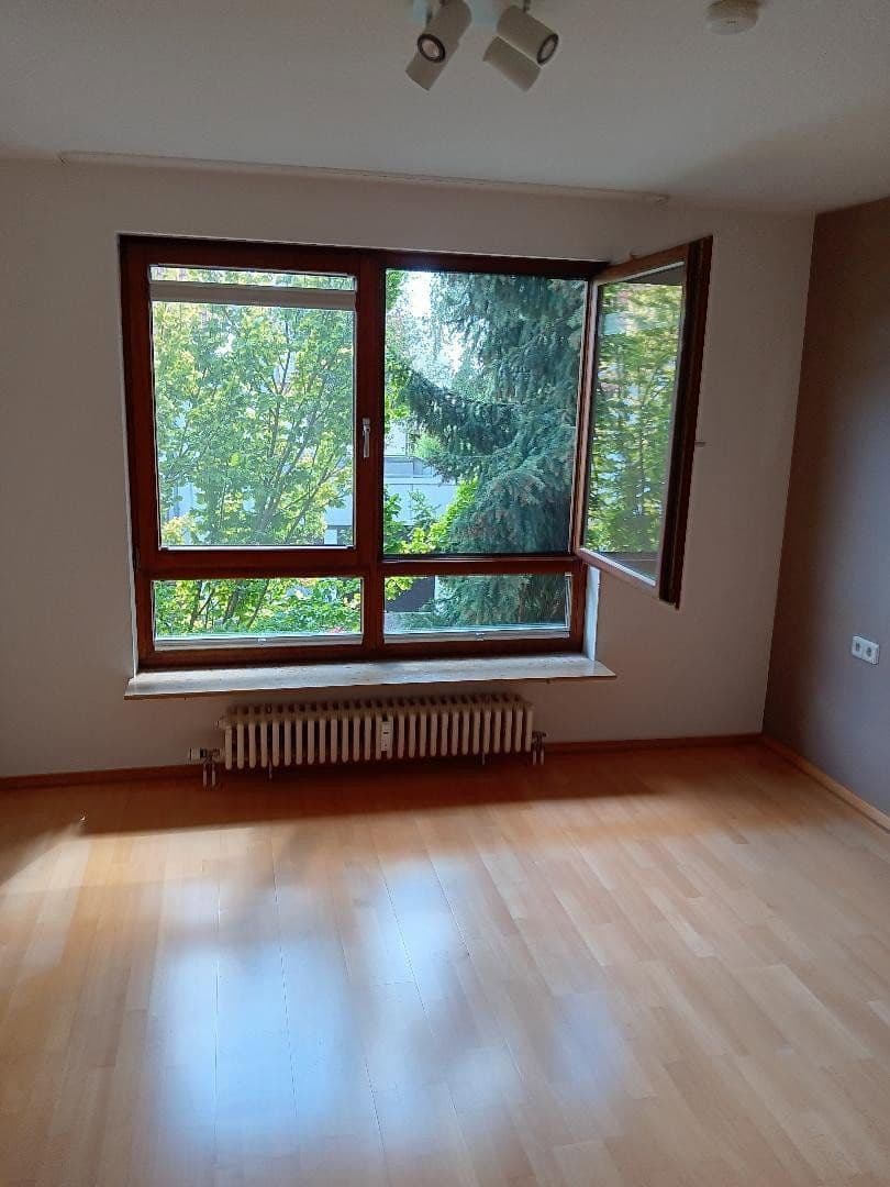 Prodej bytu 3+1 90 m², Stuttgart Birkach, Bádensko-Württembersko Prodej bytu 3+1 90 m², Stuttgart Birkach, Bádensko-Württembersko