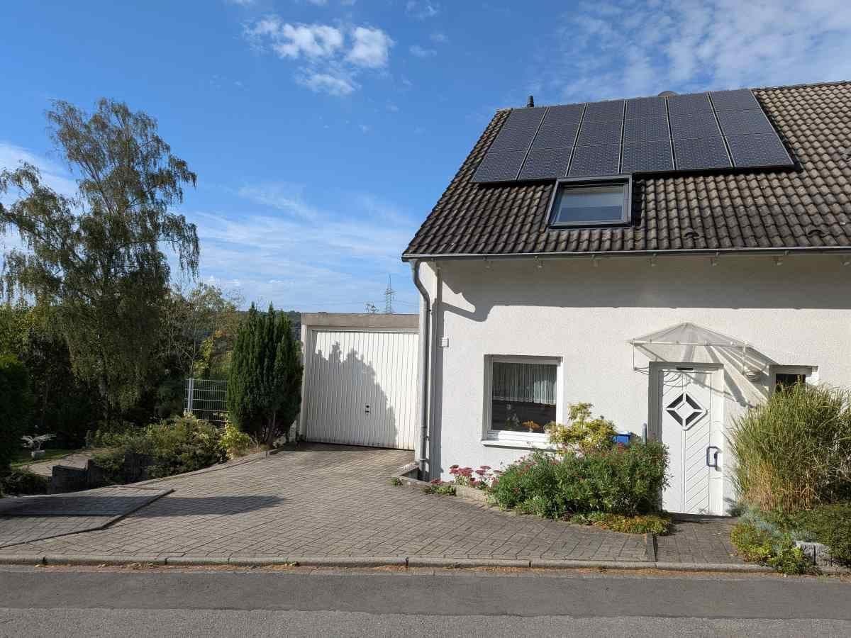 Prodej domu 155 m², pozemek 278 m², Witten, Severní Porýní-Vestfálsko Prodej domu 155 m², pozemek 278 m², Witten, Severní Porýní-Vestfálsko