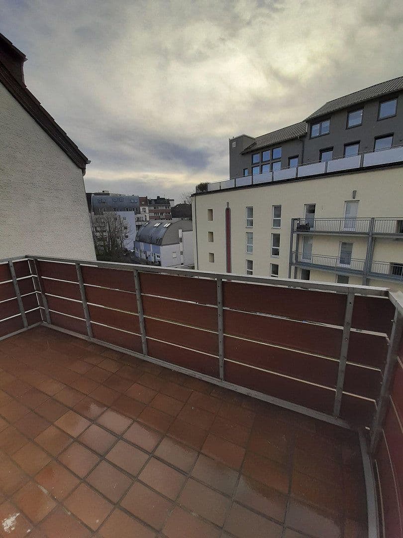 Pronájem bytu 2+1 54 m², Rathenaustr. 24B, Offenbach, Hessen Pronájem bytu 2+1 54 m², Rathenaustr. 24B, Offenbach, Hessen