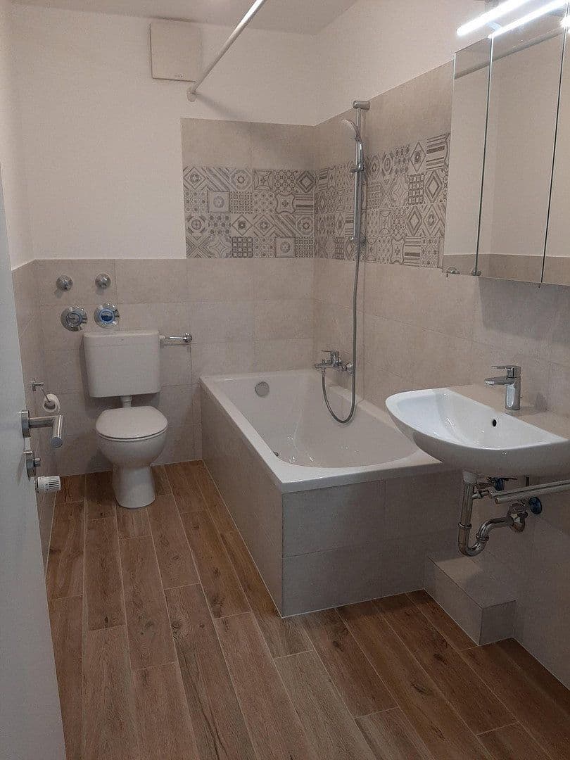 Pronájem bytu 2+1 54 m², Rathenaustr. 24B, Offenbach, Hessen Pronájem bytu 2+1 54 m², Rathenaustr. 24B, Offenbach, Hessen