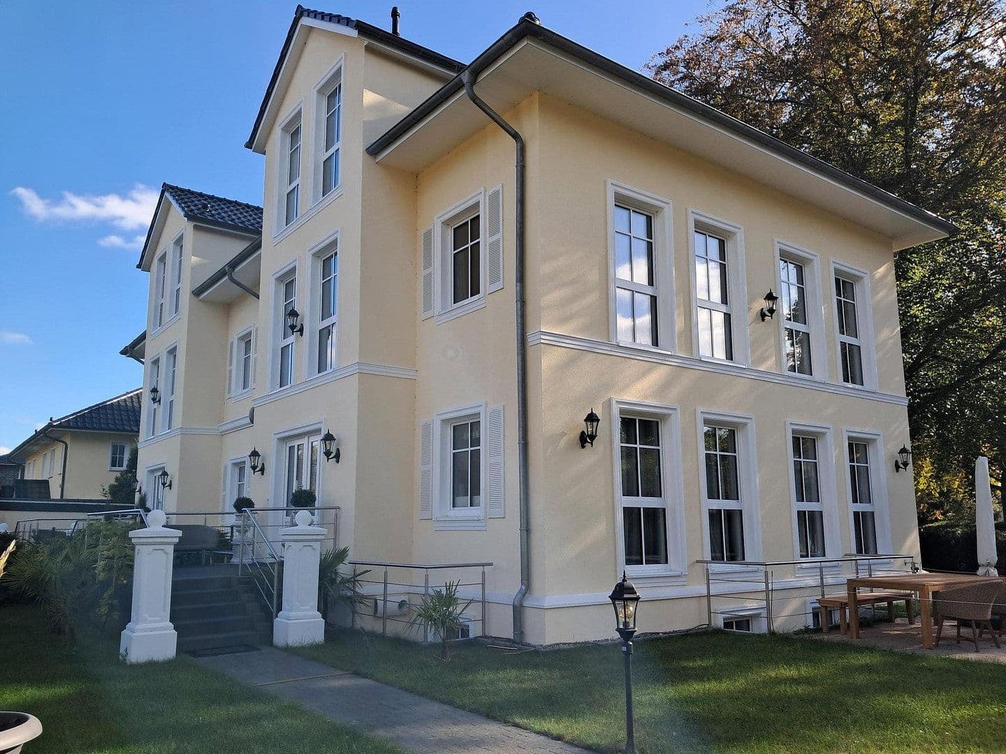 Prodej domu 464 m², pozemek 1.313 m², Hamburg, Hamburg Prodej domu 464 m², pozemek 1.313 m², Hamburg, Hamburg