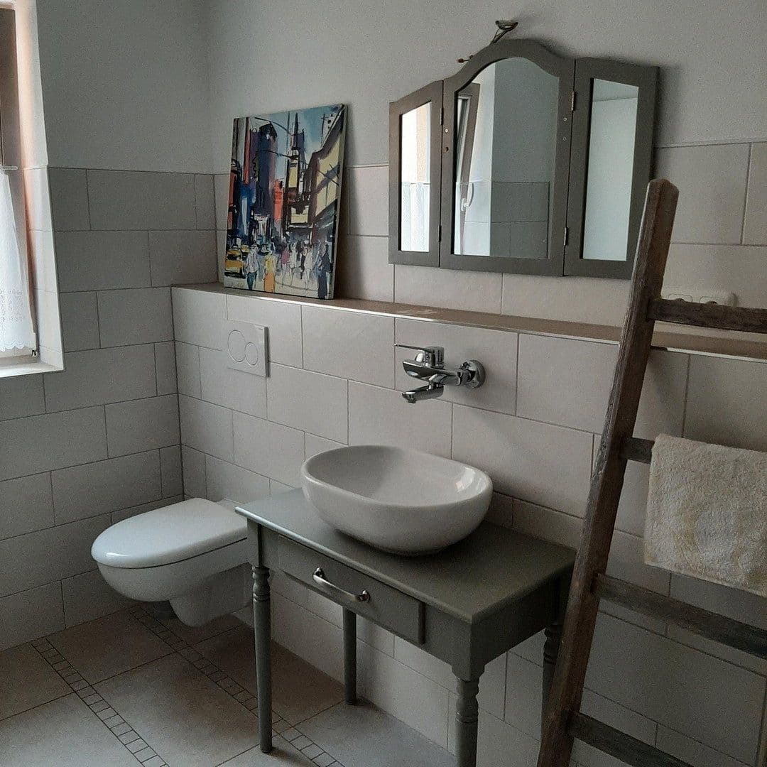 Prodej domu 235 m², pozemek 1.333 m², Kitzingen, Bavorsko Prodej domu 235 m², pozemek 1.333 m², Kitzingen, Bavorsko
