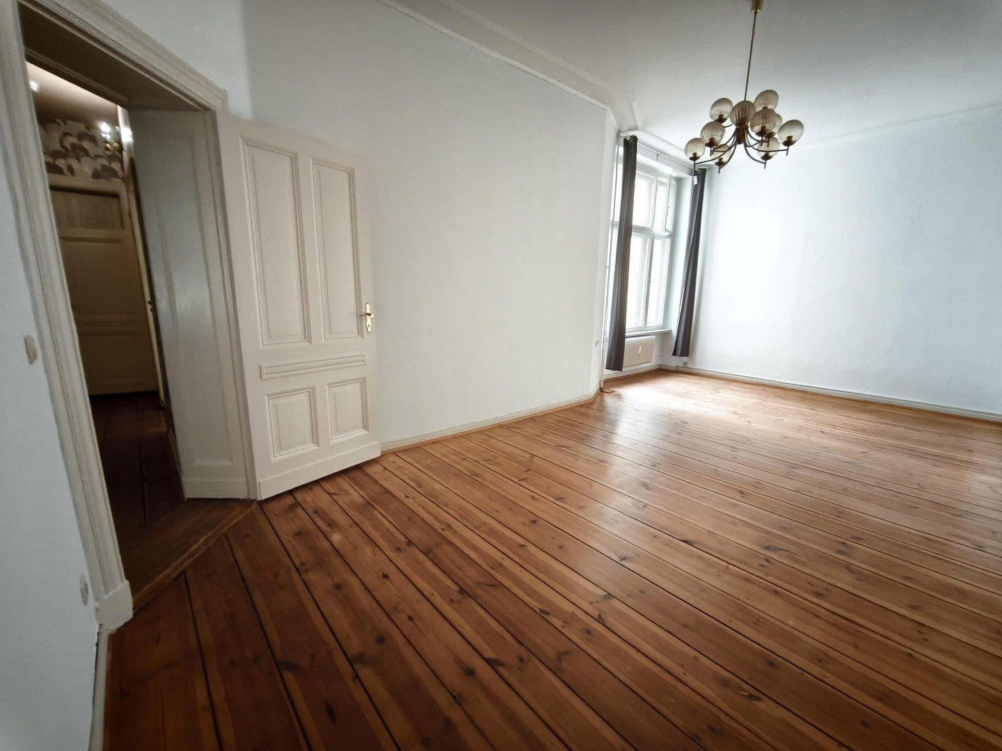 Prodej bytu 3+1 73 m², Emser Str. 76, Berlin, Berlín Prodej bytu 3+1 73 m², Emser Str. 76, Berlin, Berlín