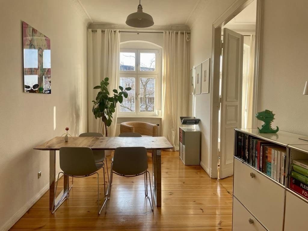 Prodej bytu 3+1 100 m², Berlin, Berlín Prodej bytu 3+1 100 m², Berlin, Berlín