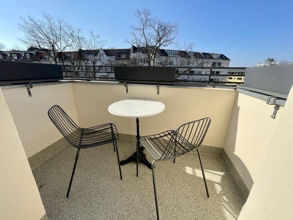 Prodej bytu 3+1 100 m², Berlin, Berlín Prodej bytu 3+1 100 m², Berlin, Berlín