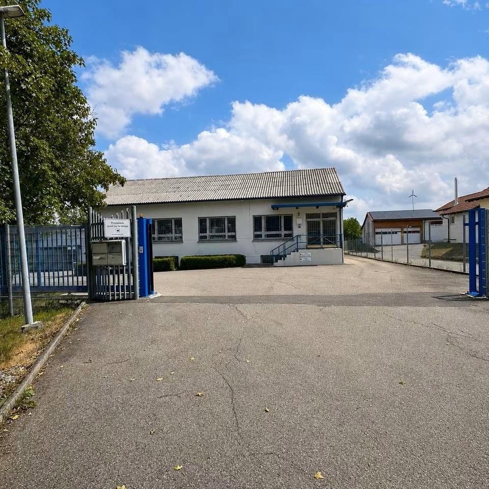 Pronájem nebytového prostoru 1.000 m², Kornbühlstr. 100, Burladingen, Bádensko-Württembersko Pronájem nebytového prostoru 1.000 m², Kornbühlstr. 100, Burladingen, Bádensko-Württembersko