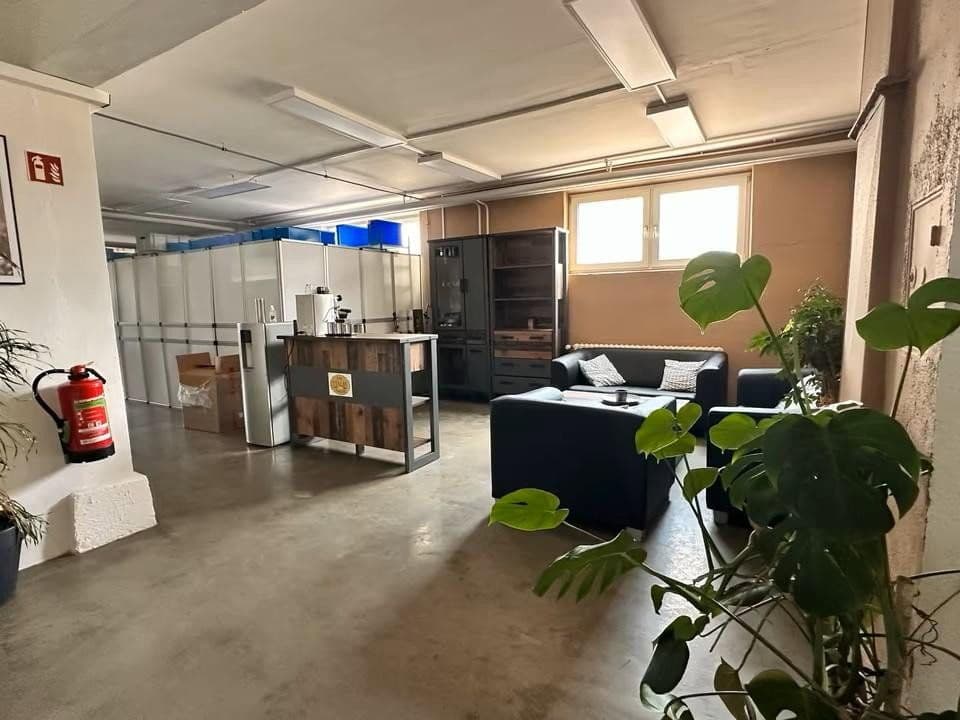 Pronájem nebytového prostoru 1.000 m², Kornbühlstr. 100, Burladingen, Bádensko-Württembersko Pronájem nebytového prostoru 1.000 m², Kornbühlstr. 100, Burladingen, Bádensko-Württembersko