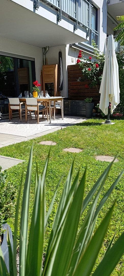 Prodej bytu 3+1 74 m², Berlin, Berlín Prodej bytu 3+1 74 m², Berlin, Berlín