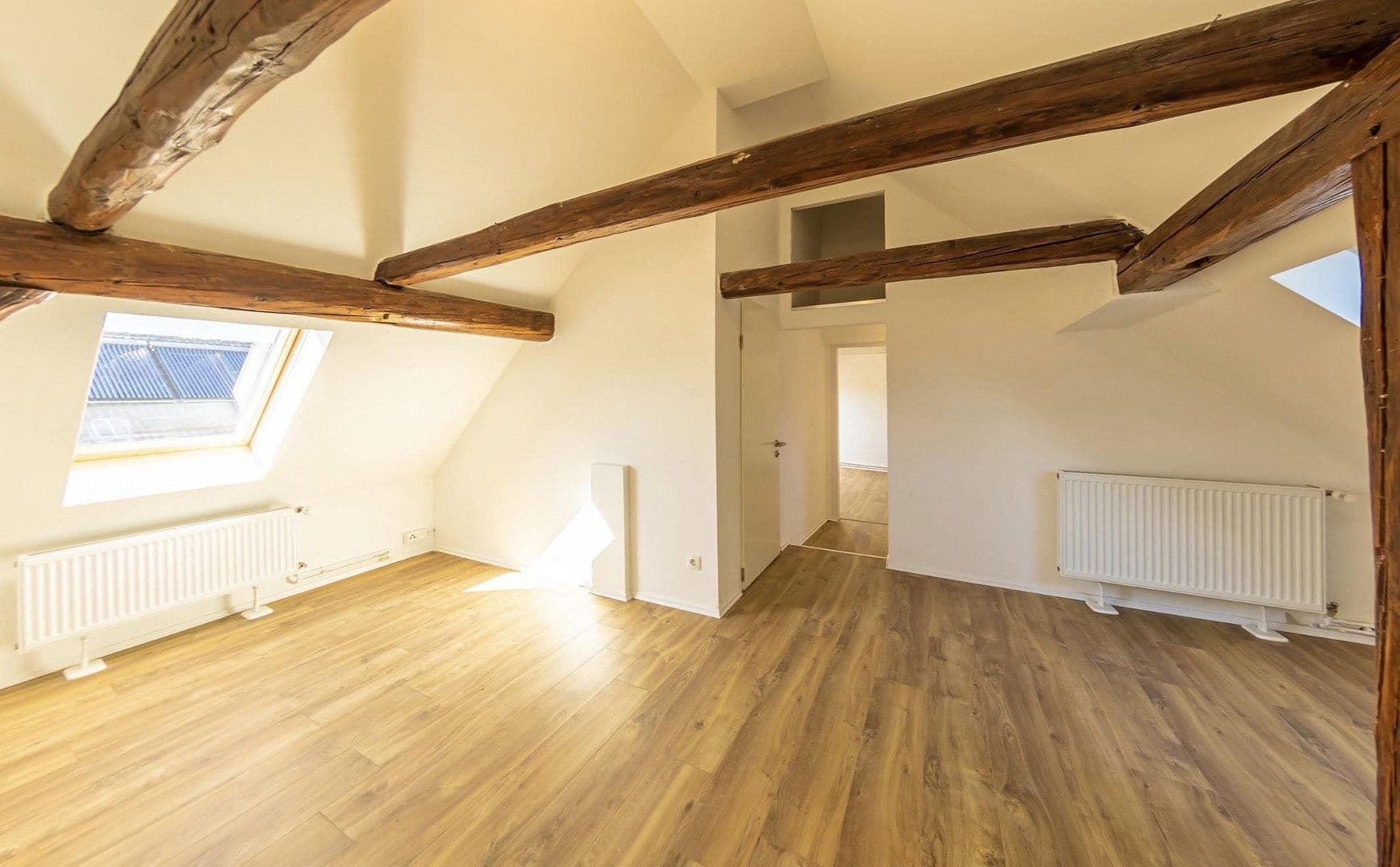 Pronájem bytu 4+1 100 m², Leipziger Straße 226, Braunschweig, Dolní Sasko Pronájem bytu 4+1 100 m², Leipziger Straße 226, Braunschweig, Dolní Sasko
