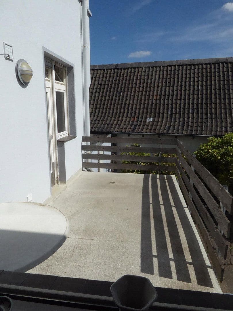Pronájem bytu 3+1 92 m², Buscher Feld 8, Solingen, Severní Porýní-Vestfálsko Pronájem bytu 3+1 92 m², Buscher Feld 8, Solingen, Severní Porýní-Vestfálsko