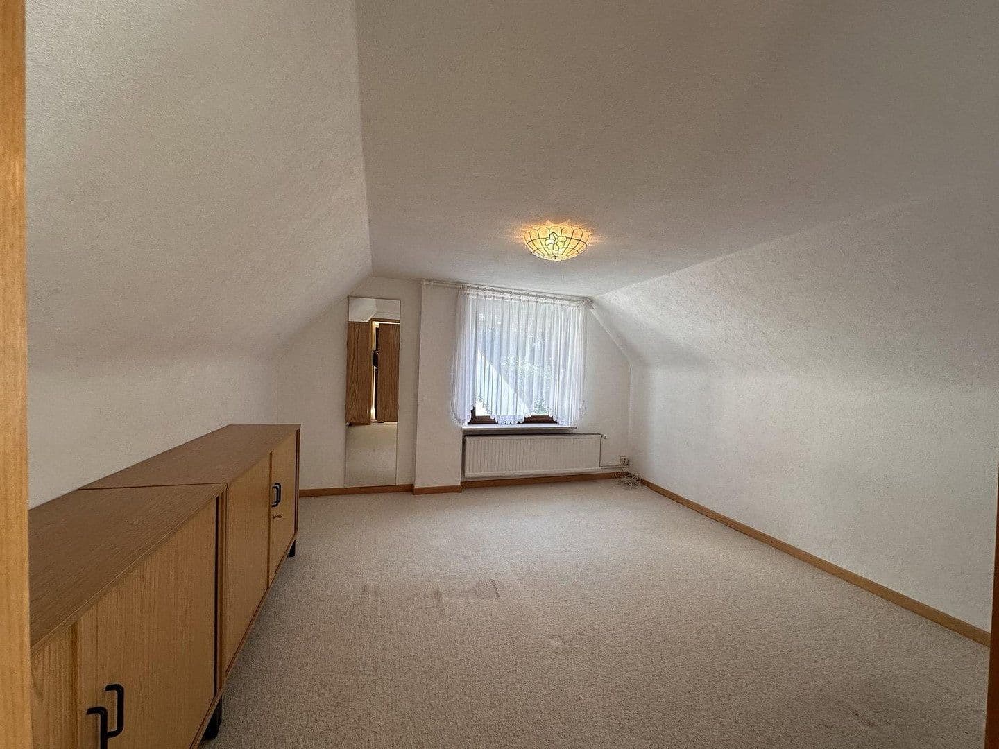 Prodej domu 138 m², pozemek 925 m², Hasselbusch 24, Bargteheide, Šlesvicko-Holštýnsko Prodej domu 138 m², pozemek 925 m², Hasselbusch 24, Bargteheide, Šlesvicko-Holštýnsko