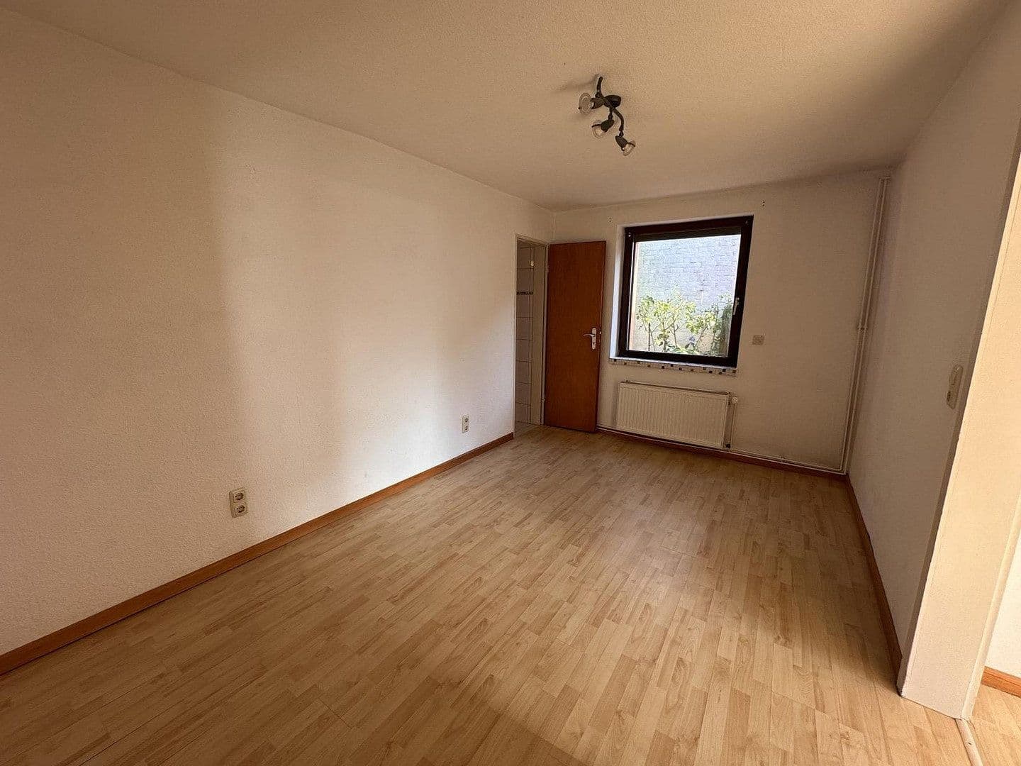 Prodej domu 138 m², pozemek 925 m², Hasselbusch 24, Bargteheide, Šlesvicko-Holštýnsko Prodej domu 138 m², pozemek 925 m², Hasselbusch 24, Bargteheide, Šlesvicko-Holštýnsko