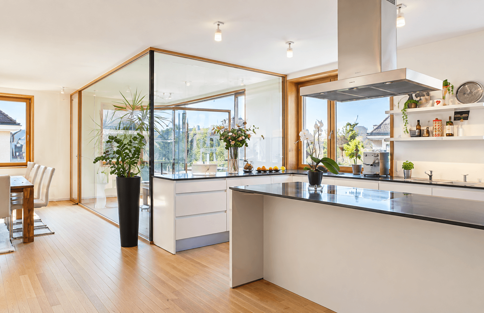 Pronájem bytu 6+1 218 m², Wilhelmstraße, München, Bavorsko Pronájem bytu 6+1 218 m², Wilhelmstraße, München, Bavorsko