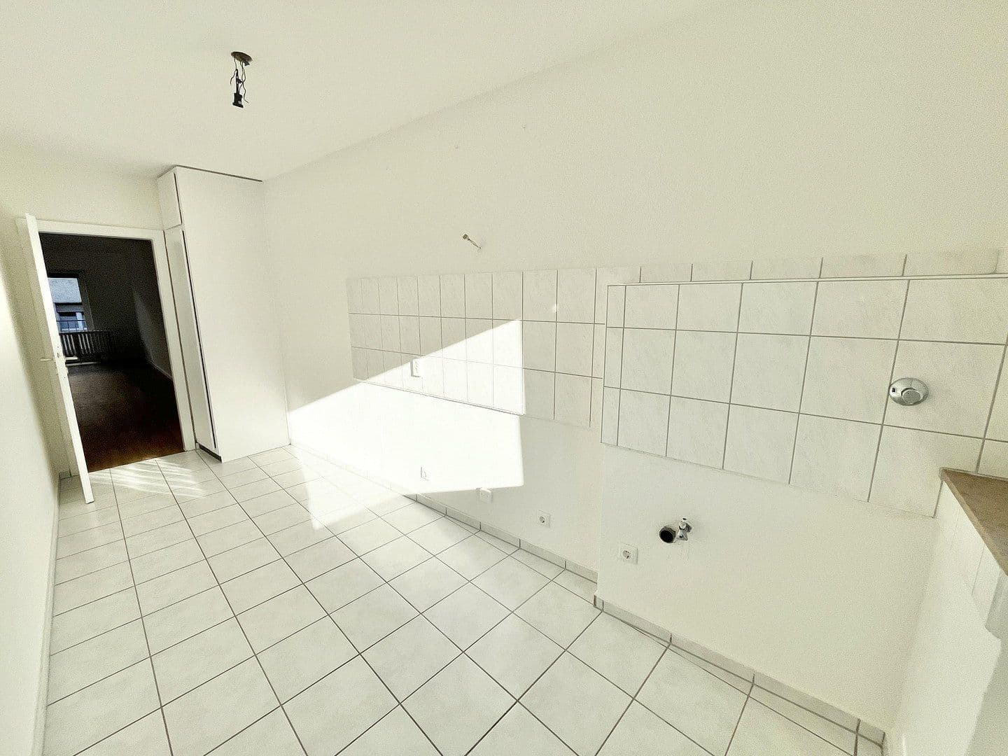 Pronájem bytu 2+1 65 m², Mülheimer Freiheit, Köln, Severní Porýní-Vestfálsko Pronájem bytu 2+1 65 m², Mülheimer Freiheit, Köln, Severní Porýní-Vestfálsko