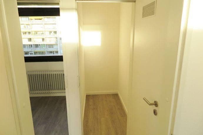 Pronájem bytu 3+1 84 m², Karlsruhe, Bádensko-Württembersko Pronájem bytu 3+1 84 m², Karlsruhe, Bádensko-Württembersko