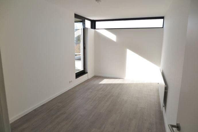 Pronájem bytu 3+1 84 m², Karlsruhe, Bádensko-Württembersko Pronájem bytu 3+1 84 m², Karlsruhe, Bádensko-Württembersko