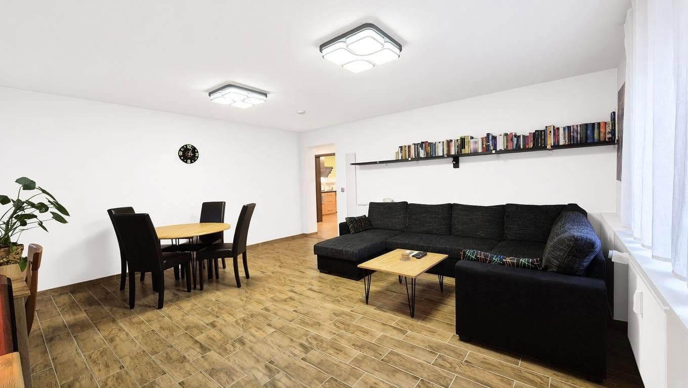 Prodej bytu 3+1 90 m², Holzbach, Porýní-Falc Prodej bytu 3+1 90 m², Holzbach, Porýní-Falc