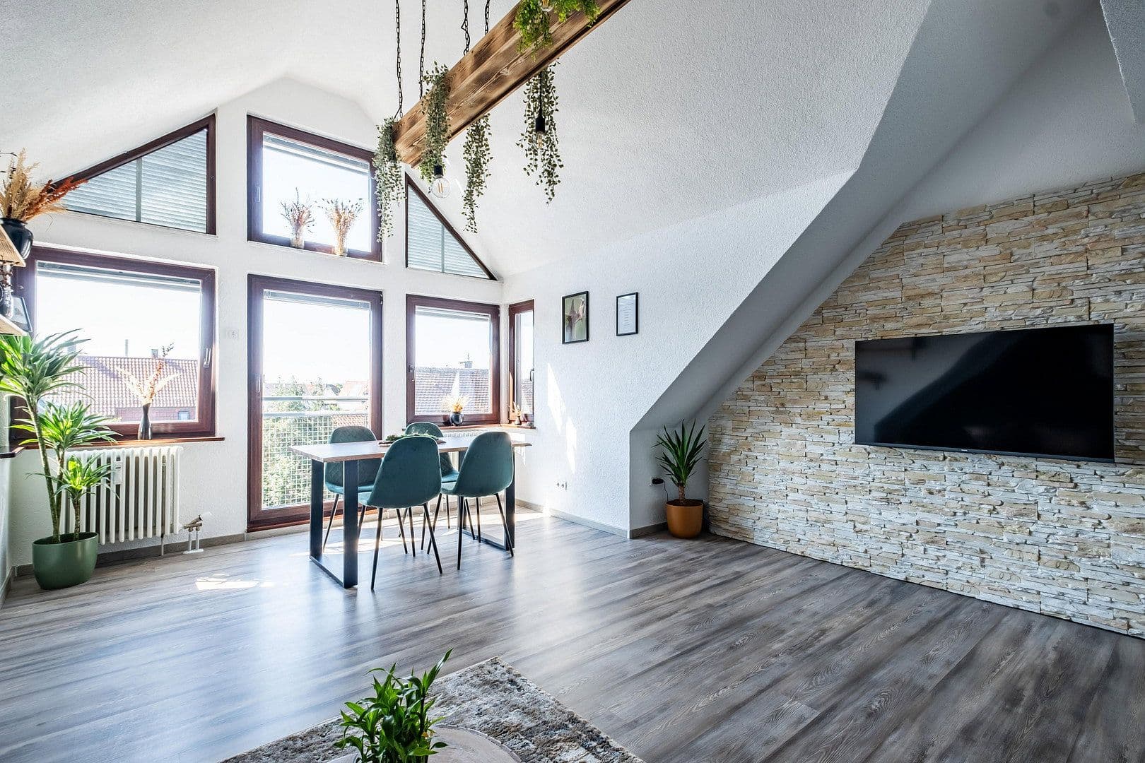Pronájem bytu 2+1 57 m², Stuttgarterstr. 26, Steinenbronn, Bádensko-Württembersko Pronájem bytu 2+1 57 m², Stuttgarterstr. 26, Steinenbronn, Bádensko-Württembersko
