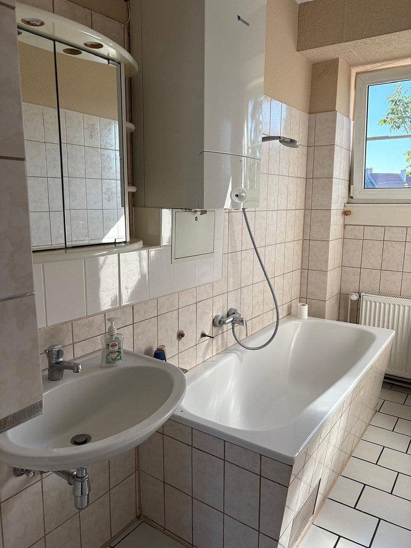 Pronájem bytu 3+1 75 m², Wiesbaden, Hessen Pronájem bytu 3+1 75 m², Wiesbaden, Hessen