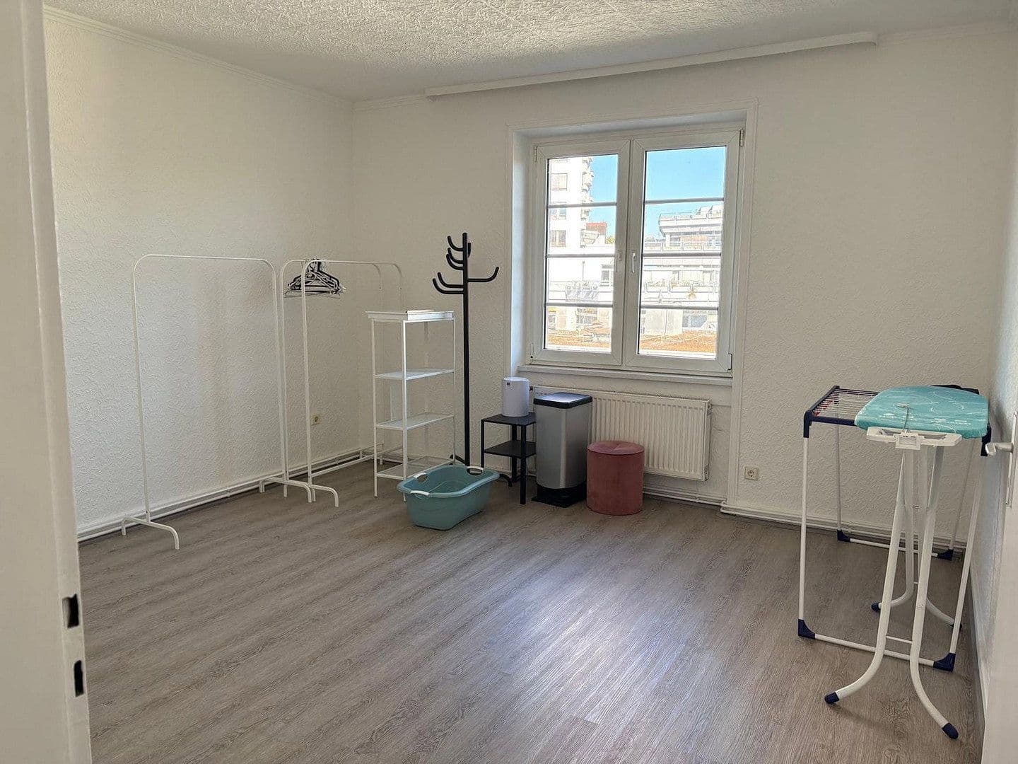 Pronájem bytu 3+1 75 m², Wiesbaden, Hessen Pronájem bytu 3+1 75 m², Wiesbaden, Hessen