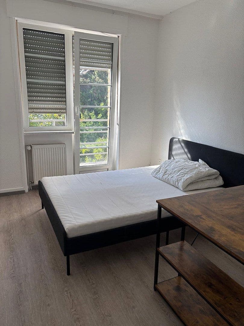 Pronájem bytu 3+1 75 m², Wiesbaden, Hessen Pronájem bytu 3+1 75 m², Wiesbaden, Hessen