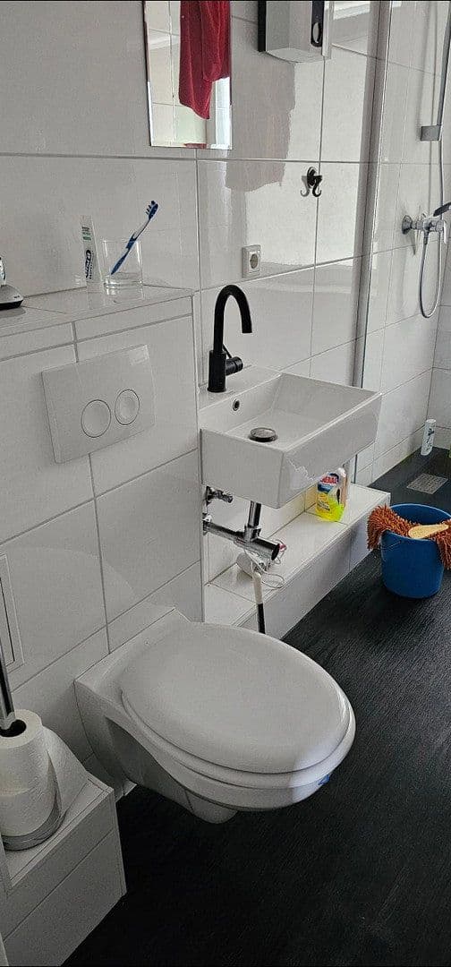 Pronájem bytu 2+1 65 m², Kamper Str. 50, Solingen, Severní Porýní-Vestfálsko Pronájem bytu 2+1 65 m², Kamper Str. 50, Solingen, Severní Porýní-Vestfálsko