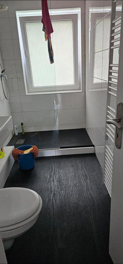 Pronájem bytu 2+1 65 m², Kamper Str. 50, Solingen, Severní Porýní-Vestfálsko Pronájem bytu 2+1 65 m², Kamper Str. 50, Solingen, Severní Porýní-Vestfálsko