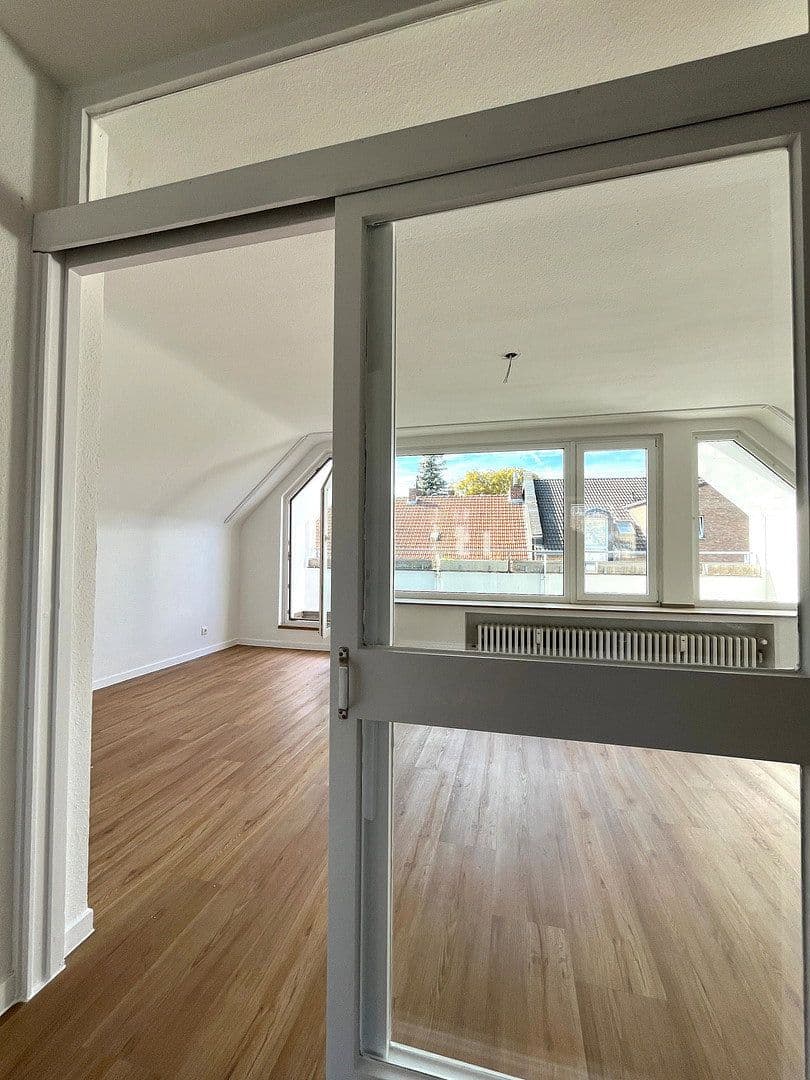 Pronájem bytu 2+1 69 m², Mülheimer Freiheit, Köln, Severní Porýní-Vestfálsko Pronájem bytu 2+1 69 m², Mülheimer Freiheit, Köln, Severní Porýní-Vestfálsko