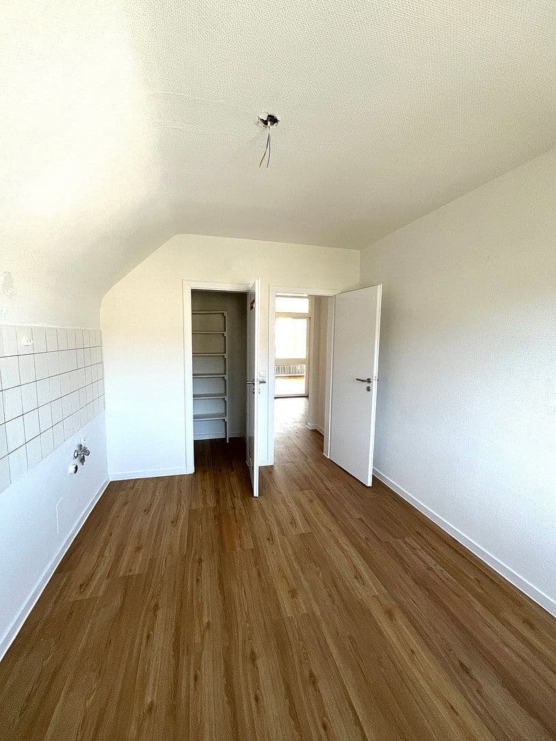 Pronájem bytu 2+1 69 m², Mülheimer Freiheit, Köln, Severní Porýní-Vestfálsko Pronájem bytu 2+1 69 m², Mülheimer Freiheit, Köln, Severní Porýní-Vestfálsko