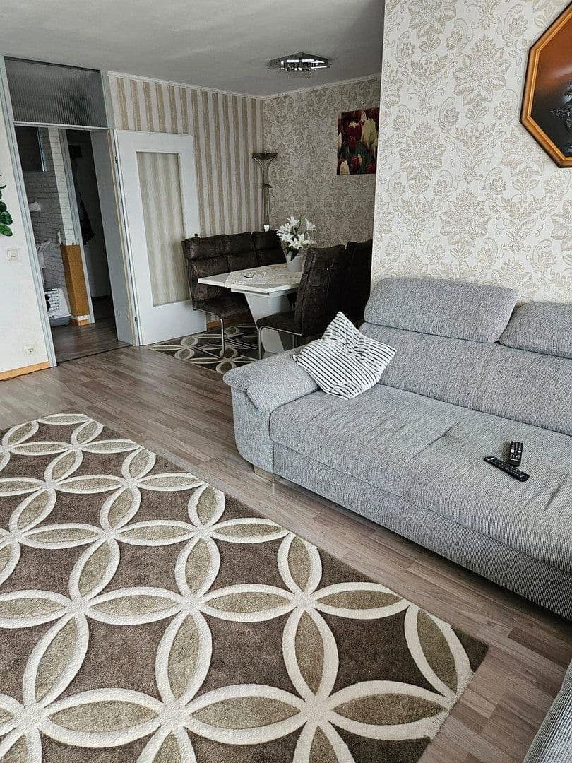 Prodej bytu 3+1 85 m², Martin-Luther-Strasse 5, Emmendingen, Bádensko-Württembersko Prodej bytu 3+1 85 m², Martin-Luther-Strasse 5, Emmendingen, Bádensko-Württembersko