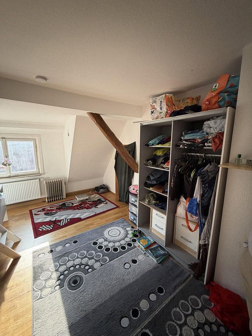 Pronájem bytu 4+1 90 m², Untere Grabenstraße 8, Weilheim an der Teck, Bádensko-Württembersko Pronájem bytu 4+1 90 m², Untere Grabenstraße 8, Weilheim an der Teck, Bádensko-Württembersko