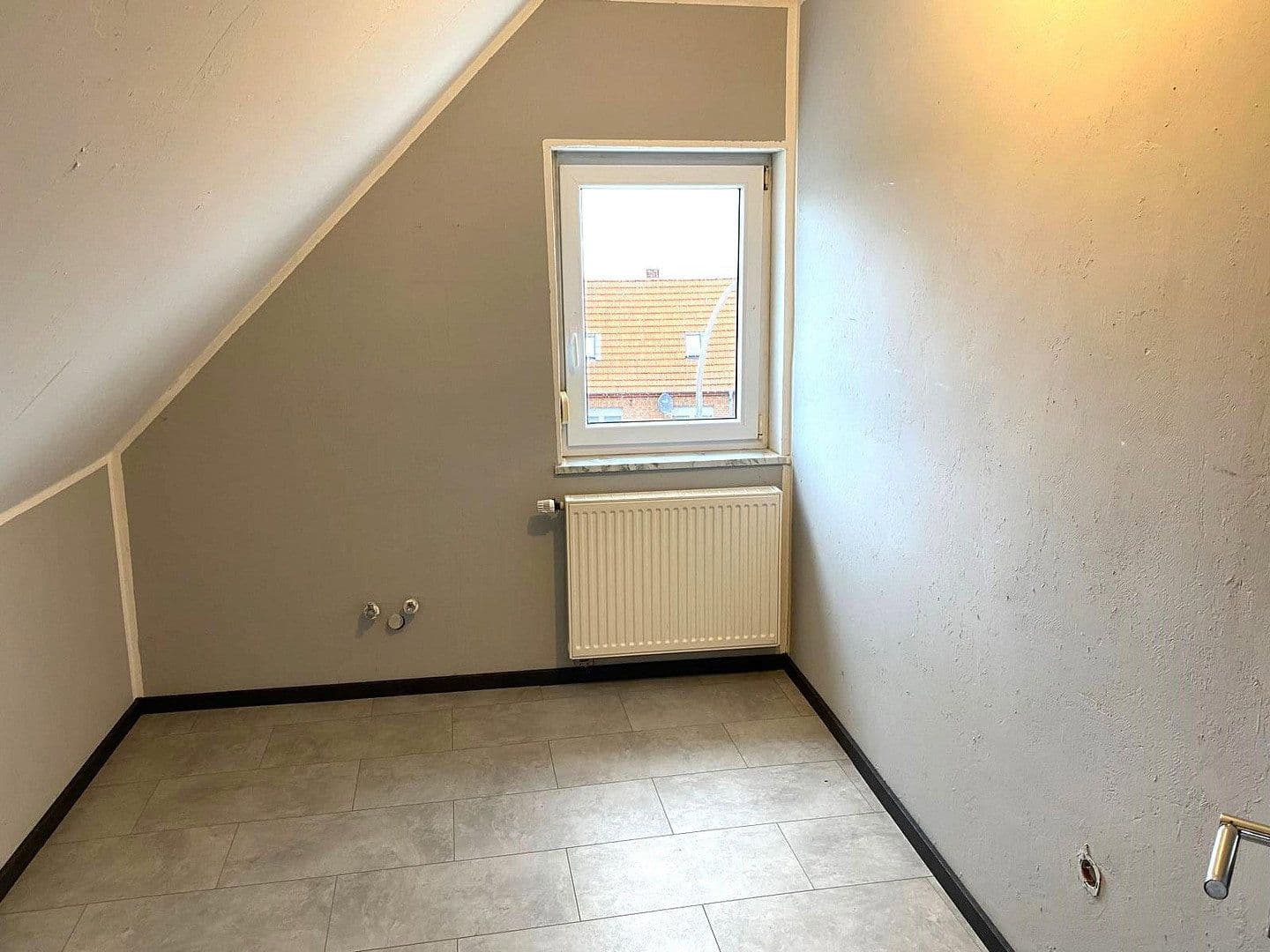 Prodej domu 169 m², pozemek 430 m², Schnathorster Str. 23, Lübbecke, Severní Porýní-Vestfálsko Prodej domu 169 m², pozemek 430 m², Schnathorster Str. 23, Lübbecke, Severní Porýní-Vestfálsko