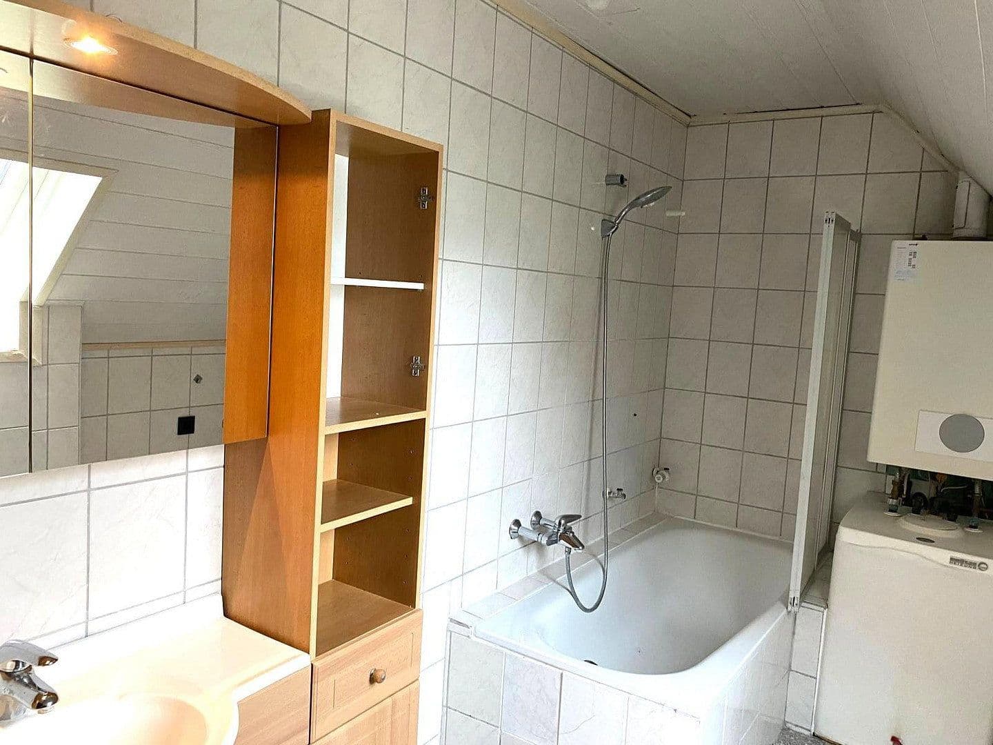 Prodej domu 169 m², pozemek 430 m², Schnathorster Str. 23, Lübbecke, Severní Porýní-Vestfálsko Prodej domu 169 m², pozemek 430 m², Schnathorster Str. 23, Lübbecke, Severní Porýní-Vestfálsko