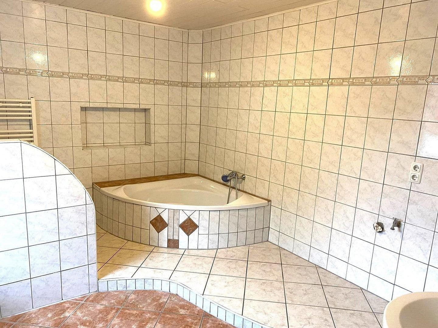 Prodej domu 169 m², pozemek 430 m², Schnathorster Str. 23, Lübbecke, Severní Porýní-Vestfálsko Prodej domu 169 m², pozemek 430 m², Schnathorster Str. 23, Lübbecke, Severní Porýní-Vestfálsko