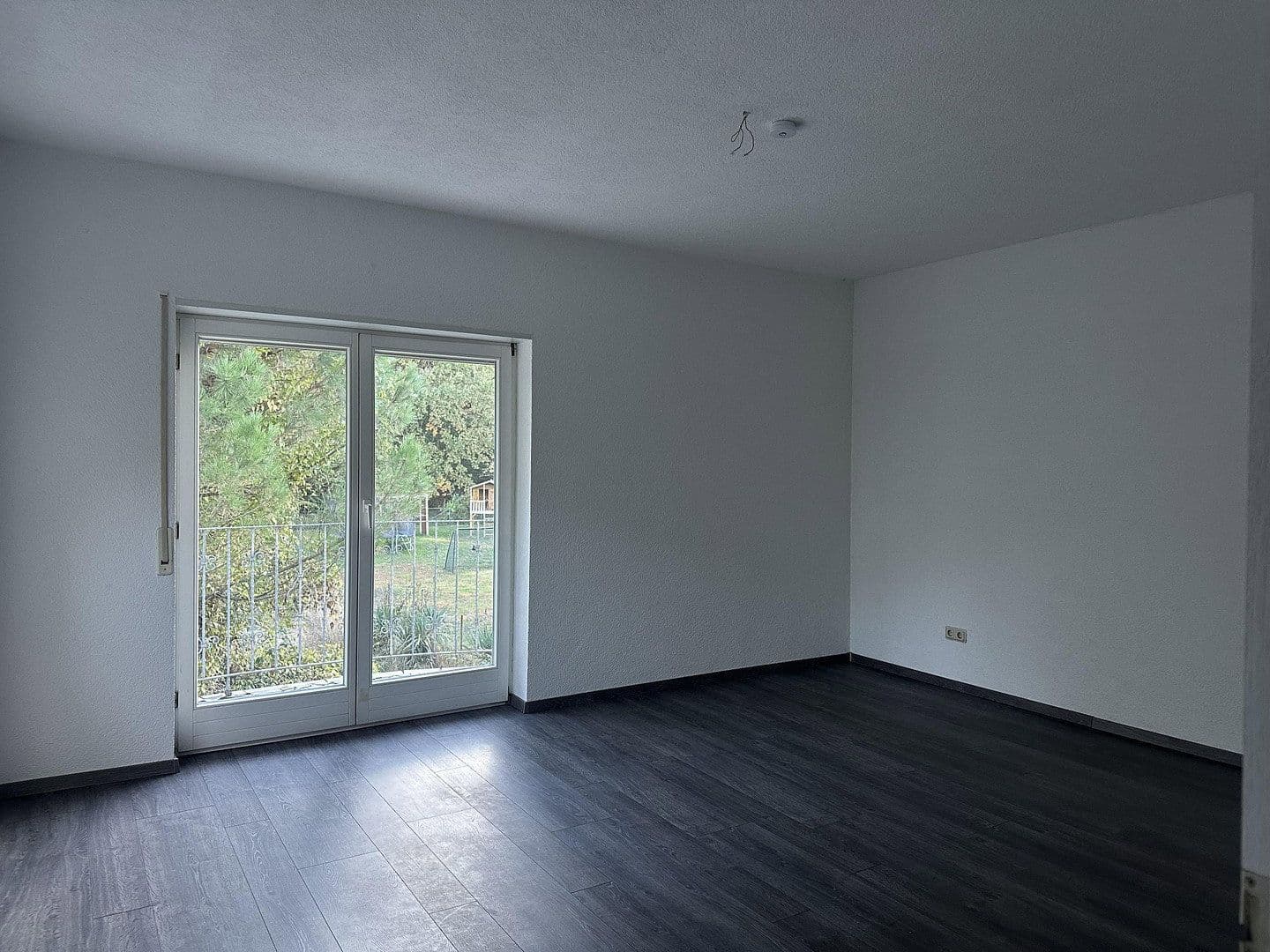 Pronájem bytu 3+kk 136 m², Wiesentalerstr. 16, Waghäusel, Bádensko-Württembersko Pronájem bytu 3+kk 136 m², Wiesentalerstr. 16, Waghäusel, Bádensko-Württembersko