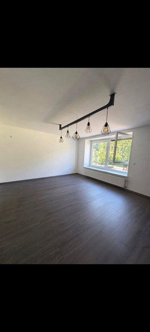 Pronájem bytu 3+kk 136 m², Wiesentalerstr. 16, Waghäusel, Bádensko-Württembersko Pronájem bytu 3+kk 136 m², Wiesentalerstr. 16, Waghäusel, Bádensko-Württembersko