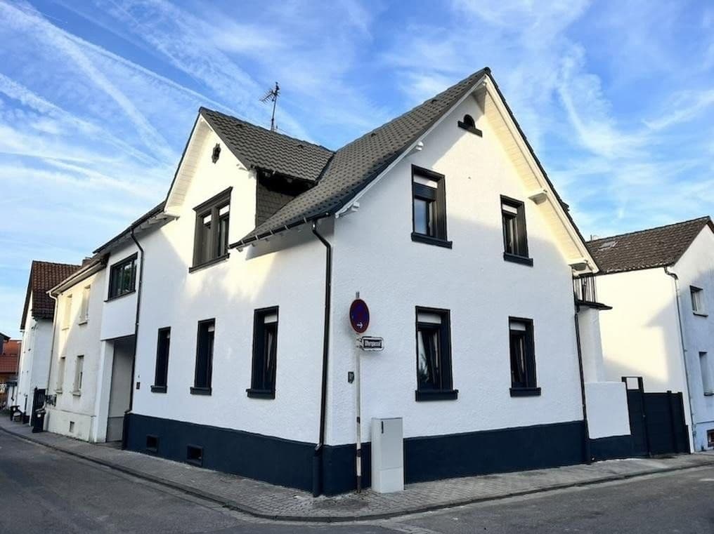 Prodej domu 141 m², pozemek 188 m², Roßdorf, Hessen Prodej domu 141 m², pozemek 188 m², Roßdorf, Hessen