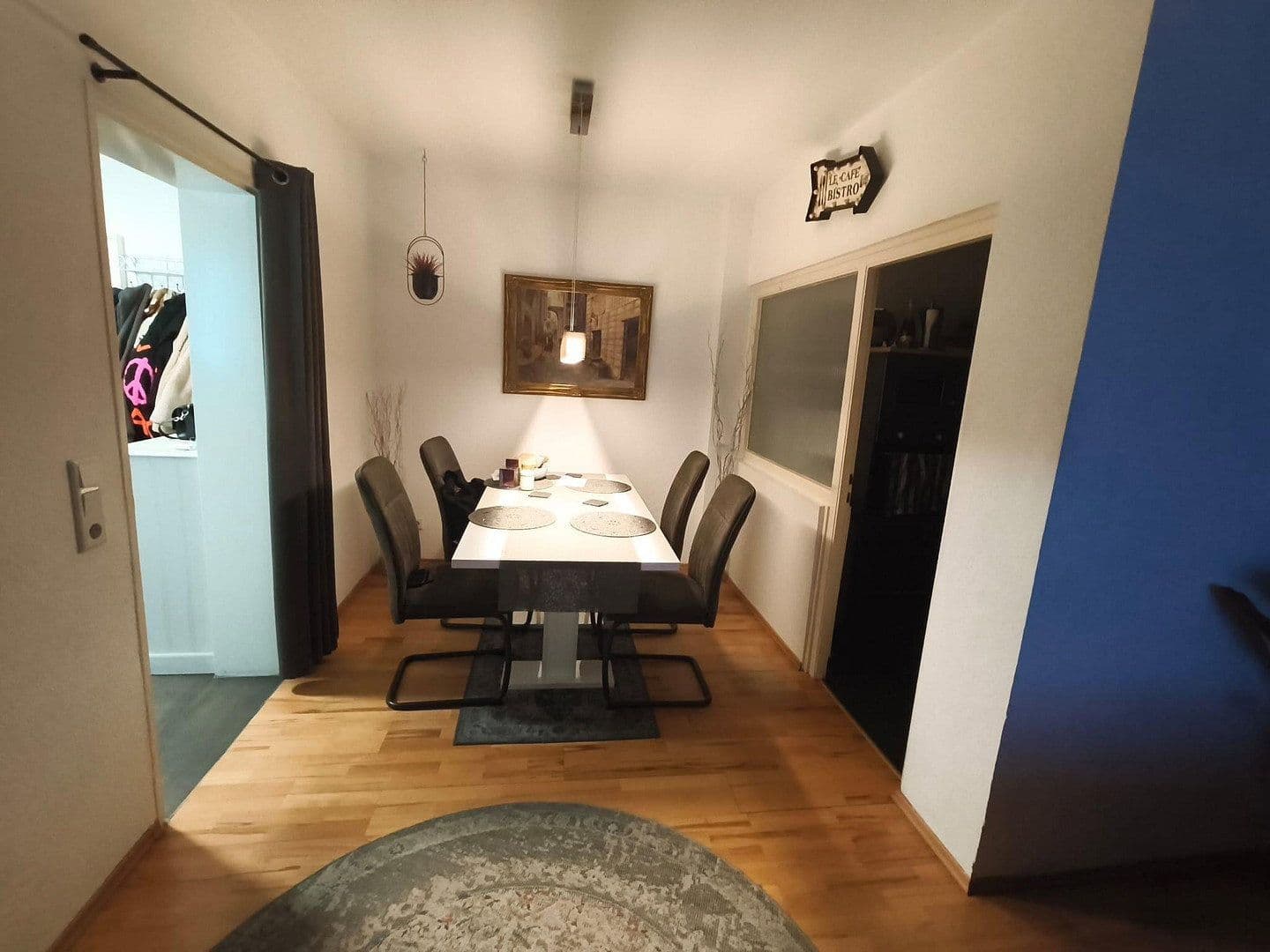 Pronájem bytu 3+1 85 m², Neviandtstrasse, Wuppertal, Severní Porýní-Vestfálsko Pronájem bytu 3+1 85 m², Neviandtstrasse, Wuppertal, Severní Porýní-Vestfálsko