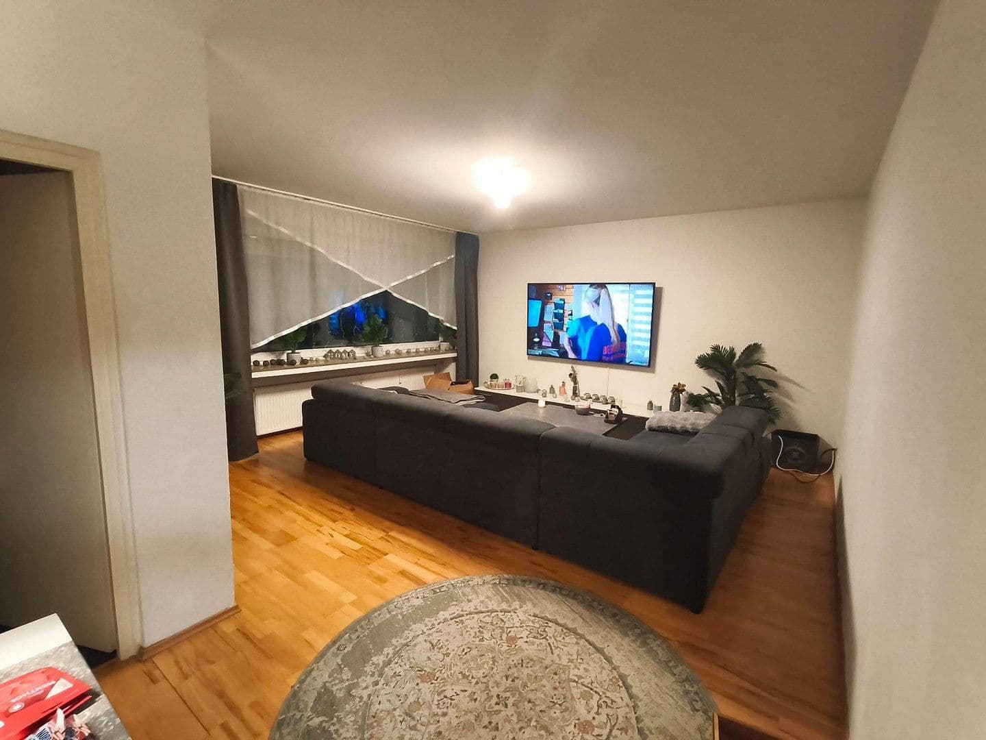 Pronájem bytu 3+1 85 m², Neviandtstrasse, Wuppertal, Severní Porýní-Vestfálsko Pronájem bytu 3+1 85 m², Neviandtstrasse, Wuppertal, Severní Porýní-Vestfálsko