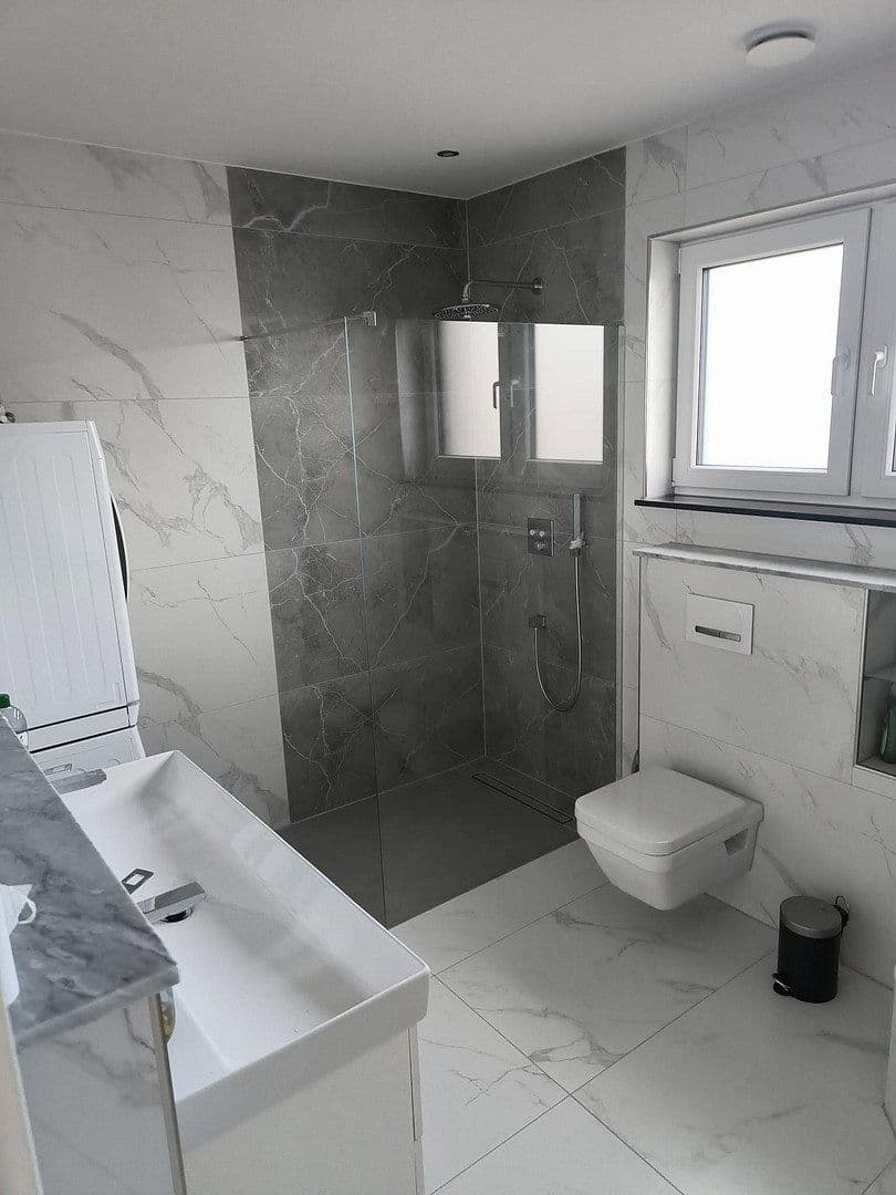 Pronájem bytu 3+1 89 m², Hürth, Severní Porýní-Vestfálsko Pronájem bytu 3+1 89 m², Hürth, Severní Porýní-Vestfálsko