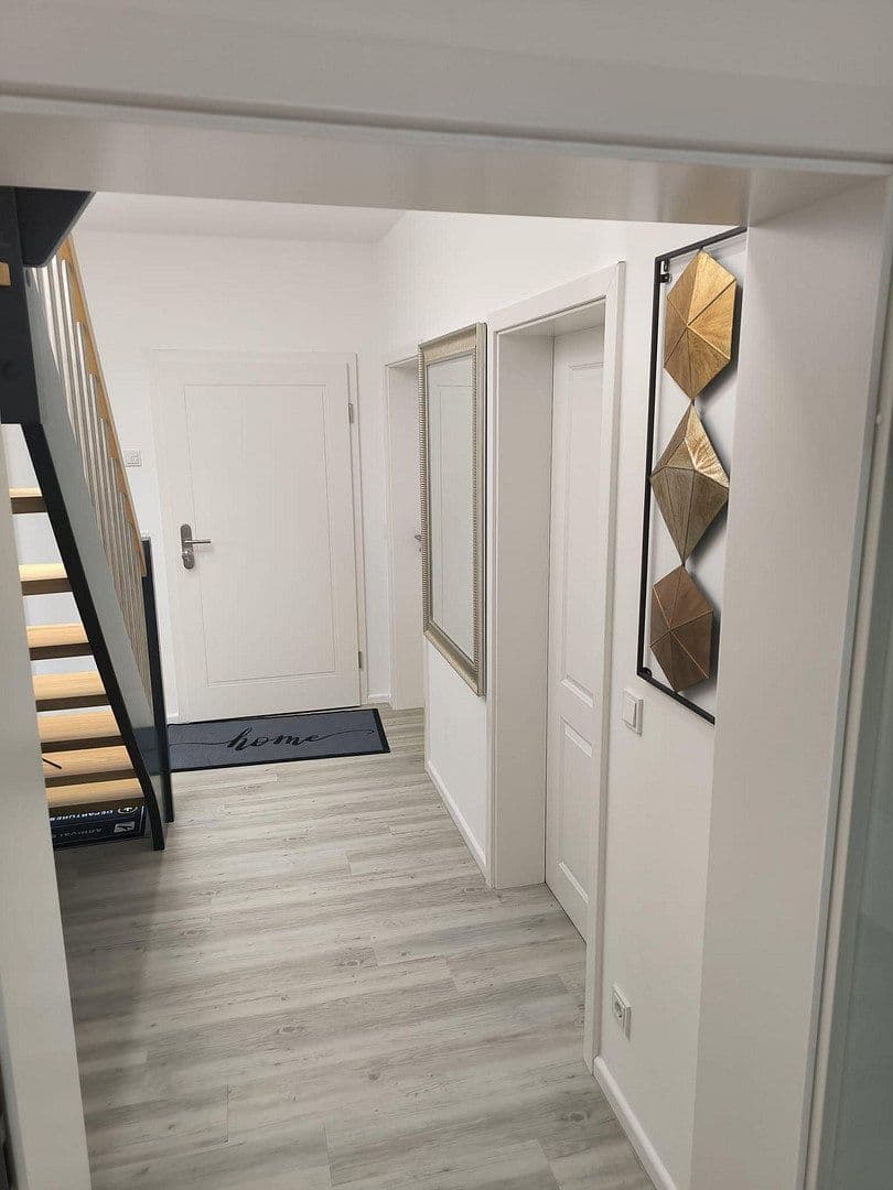 Pronájem bytu 3+1 89 m², Hürth, Severní Porýní-Vestfálsko Pronájem bytu 3+1 89 m², Hürth, Severní Porýní-Vestfálsko