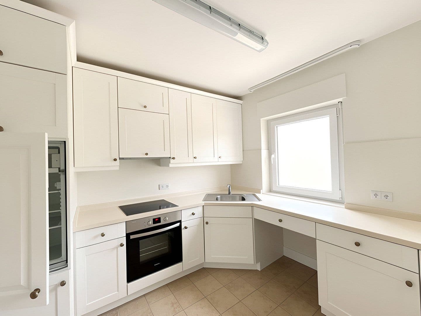 Prodej bytu 3+1 77 m², Rügländer Str. 16, Ansbach, Bavorsko Prodej bytu 3+1 77 m², Rügländer Str. 16, Ansbach, Bavorsko