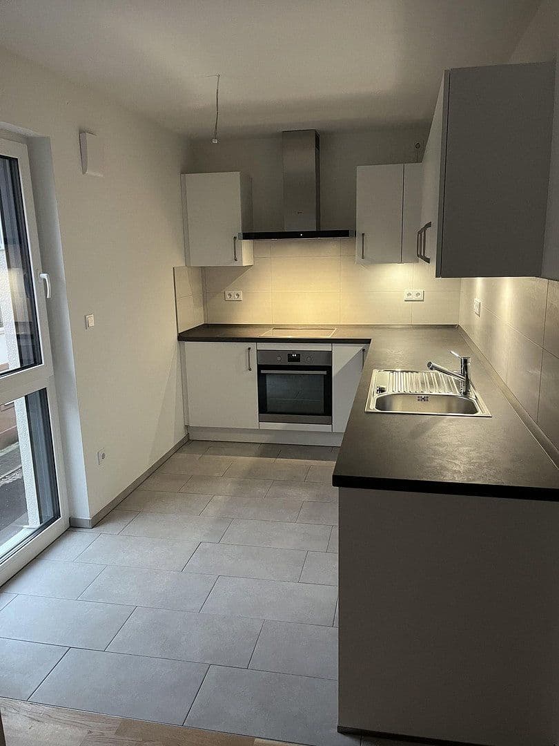 Pronájem bytu 2+1 37 m², Nürnberg, Bavorsko Pronájem bytu 2+1 37 m², Nürnberg, Bavorsko