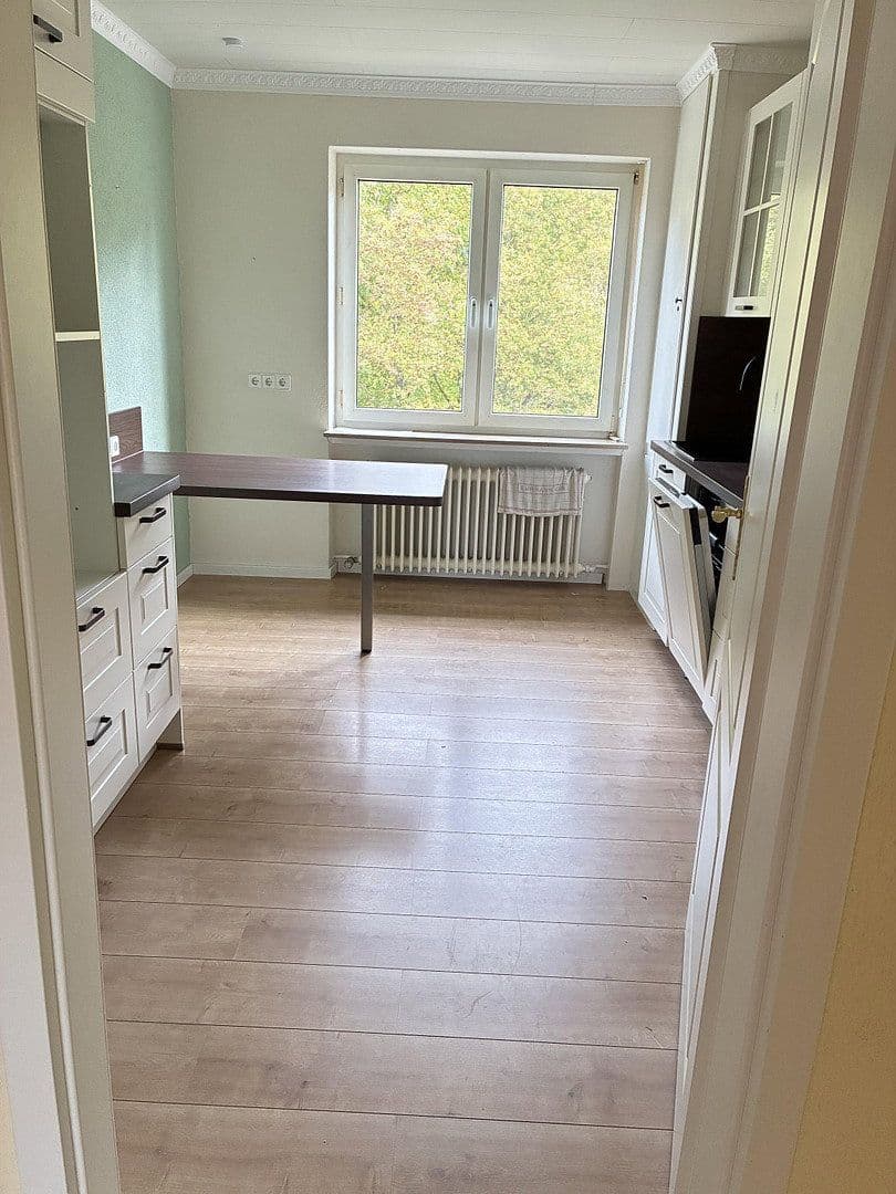 Prodej bytu 4+1 104 m², An der Ziegelhütte 29, Landau, Porýní-Falc Prodej bytu 4+1 104 m², An der Ziegelhütte 29, Landau, Porýní-Falc