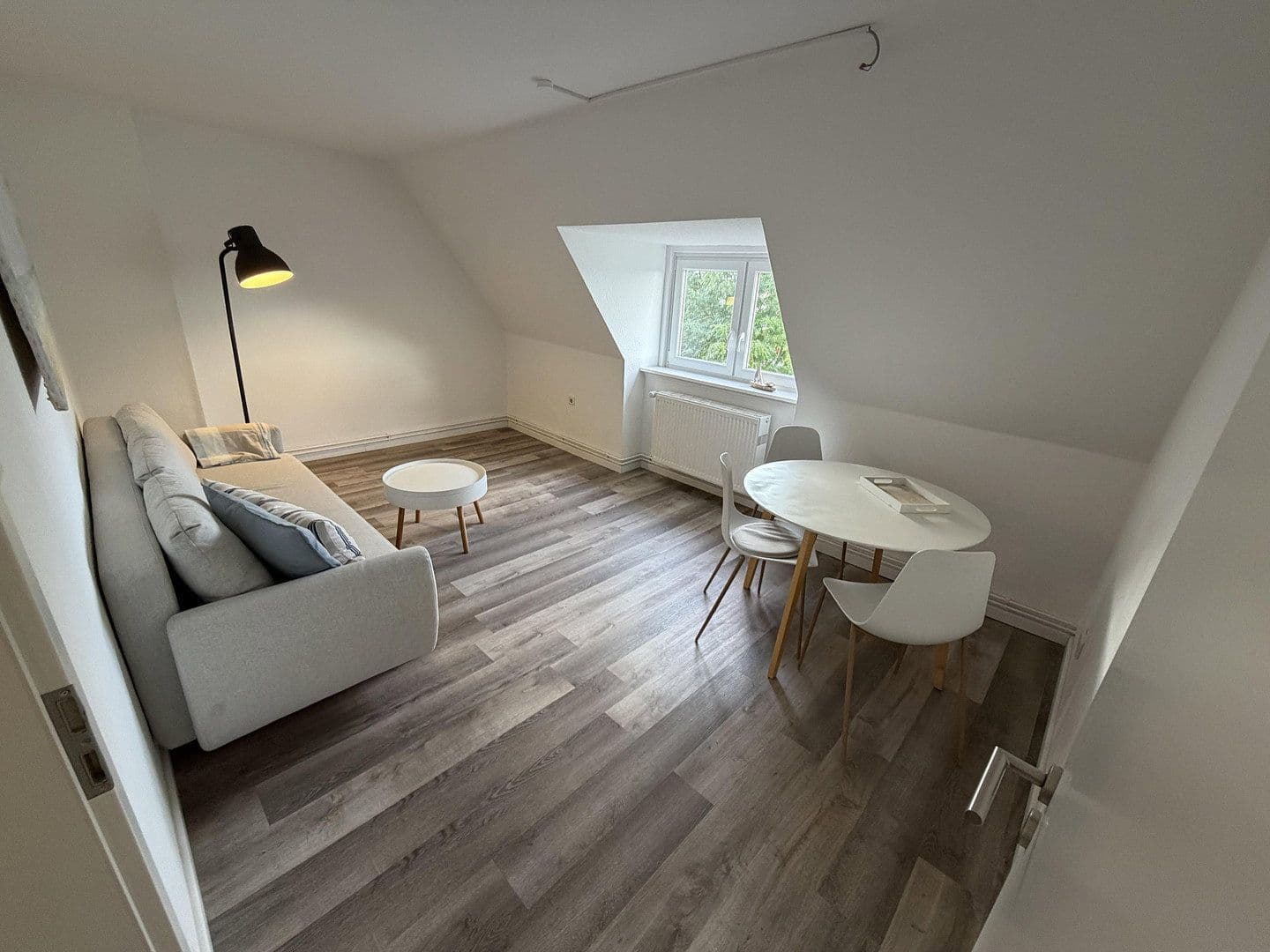 Pronájem bytu 2+kk 49 m², Schönböckener Str. 7b, Lübeck, Šlesvicko-Holštýnsko Pronájem bytu 2+kk 49 m², Schönböckener Str. 7b, Lübeck, Šlesvicko-Holštýnsko