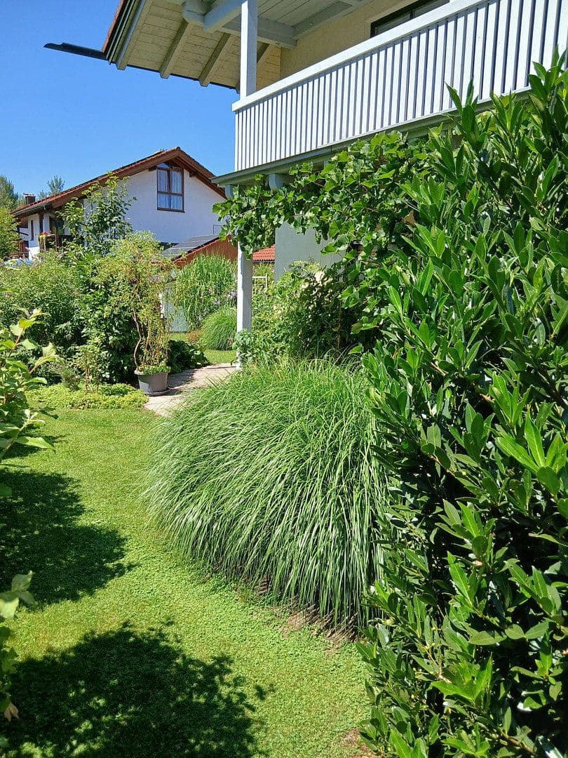 Pronájem bytu 4+1 130 m², Raubling, Bavorsko Pronájem bytu 4+1 130 m², Raubling, Bavorsko
