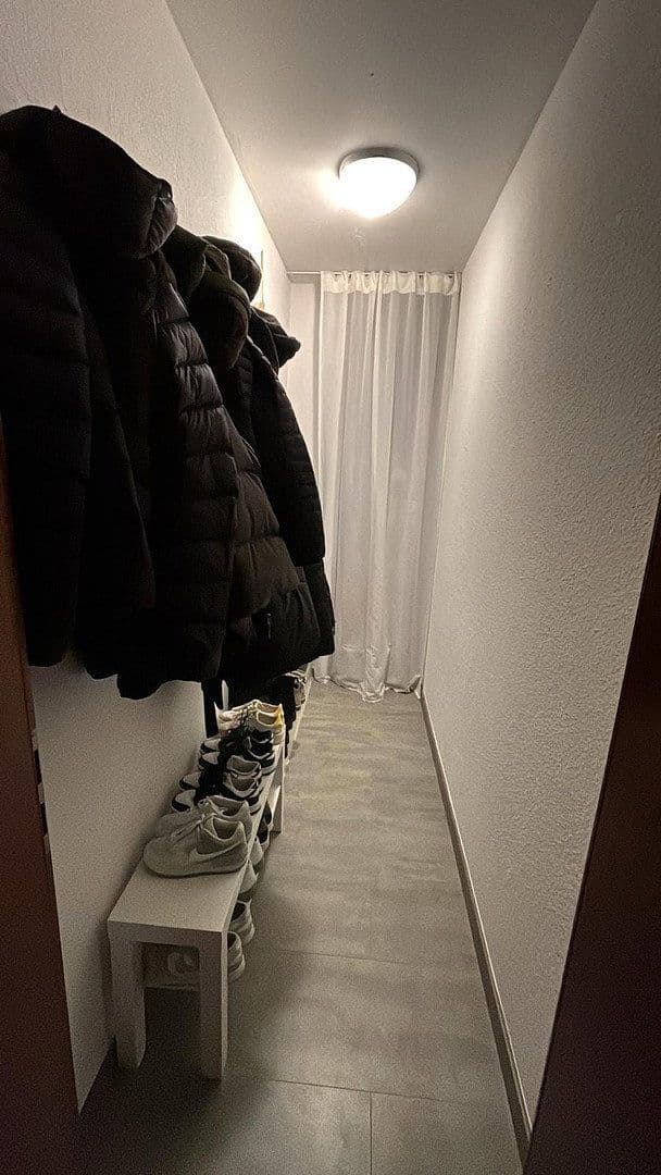 Pronájem bytu 2+1 74 m², Köln, Severní Porýní-Vestfálsko Pronájem bytu 2+1 74 m², Köln, Severní Porýní-Vestfálsko
