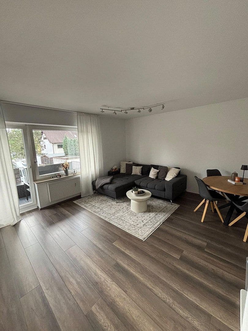 Pronájem bytu 2+1 74 m², Köln, Severní Porýní-Vestfálsko Pronájem bytu 2+1 74 m², Köln, Severní Porýní-Vestfálsko