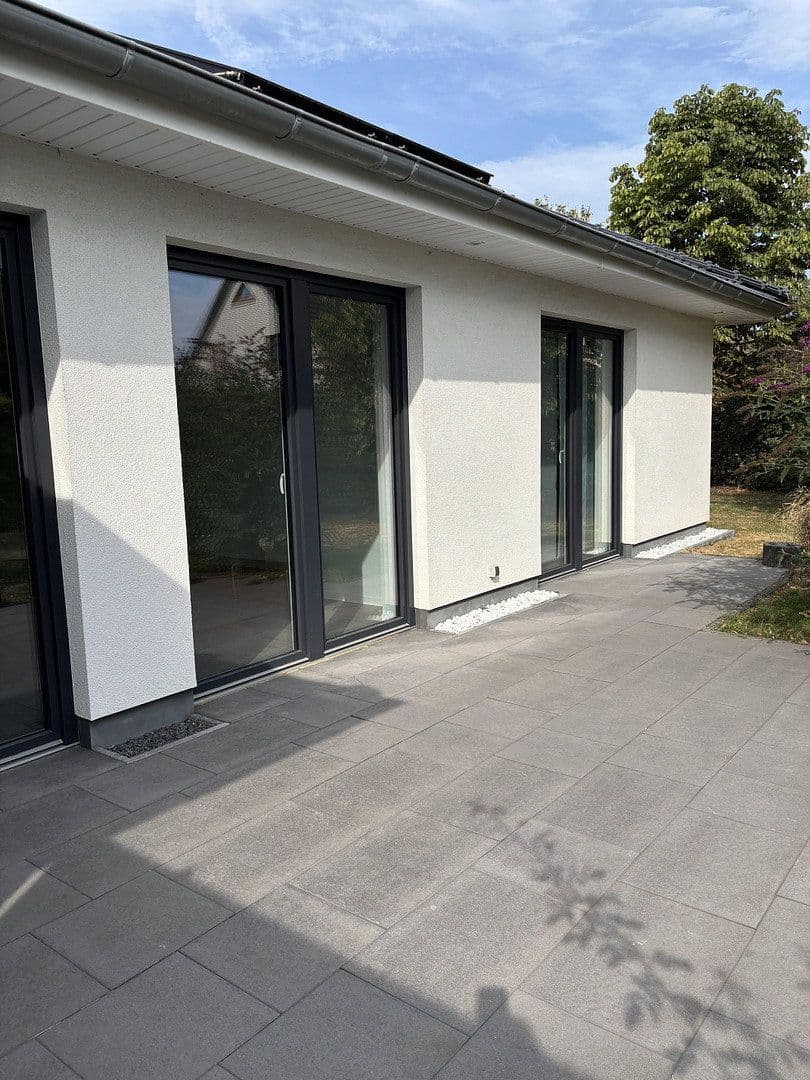Prodej domu 140 m², pozemek 600 m², Langwedel, Dolní Sasko Prodej domu 140 m², pozemek 600 m², Langwedel, Dolní Sasko